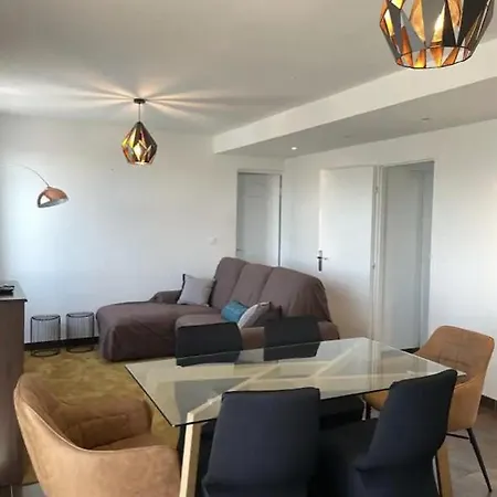 Appartement Lumineux, Proche Du Centre Ville, Parking Prive *